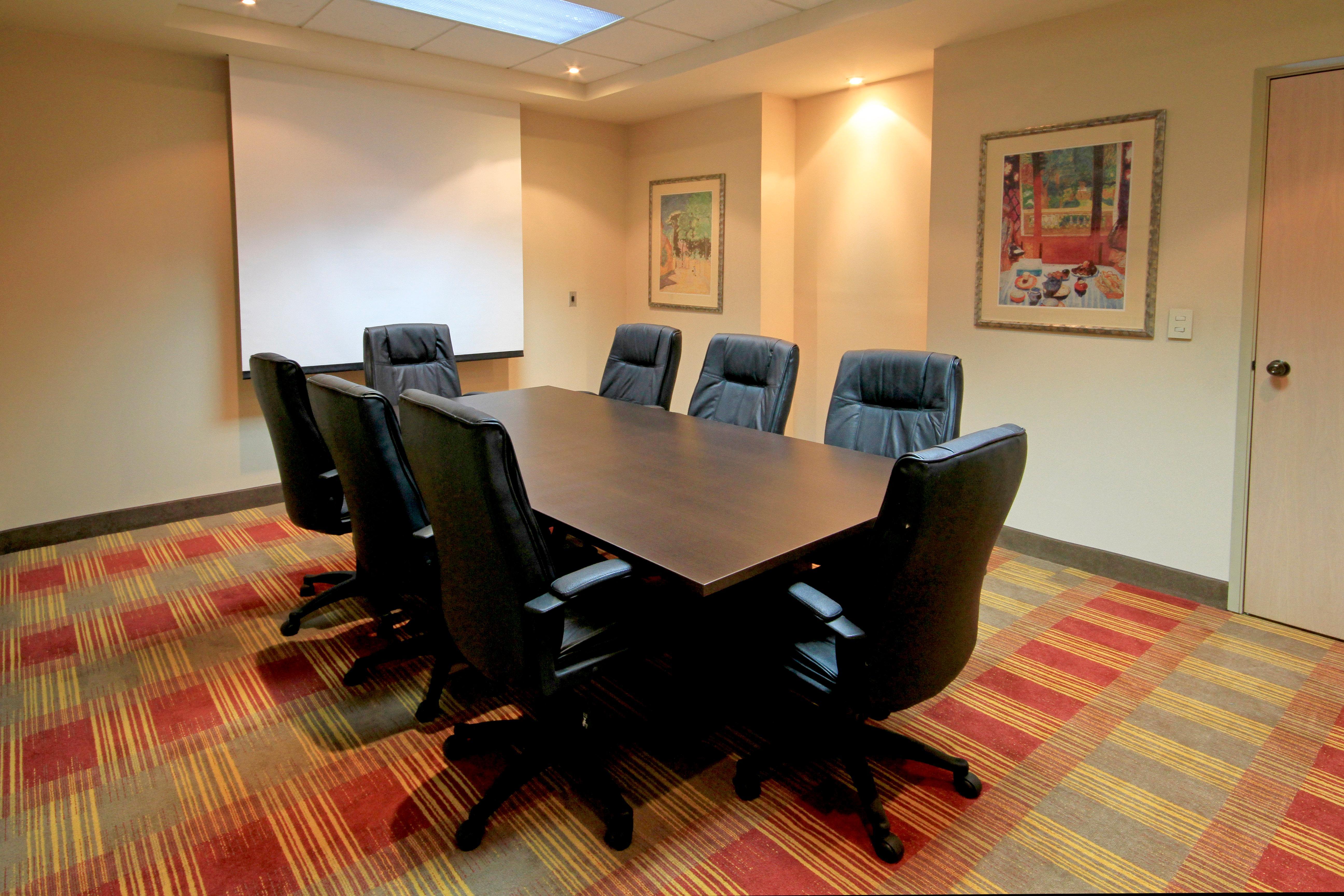 By Ihg Monclova